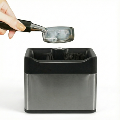 L'Express™ Pro Portafilter Cleaning Station